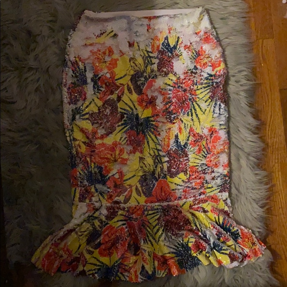 Like new Zara sequin skirt
